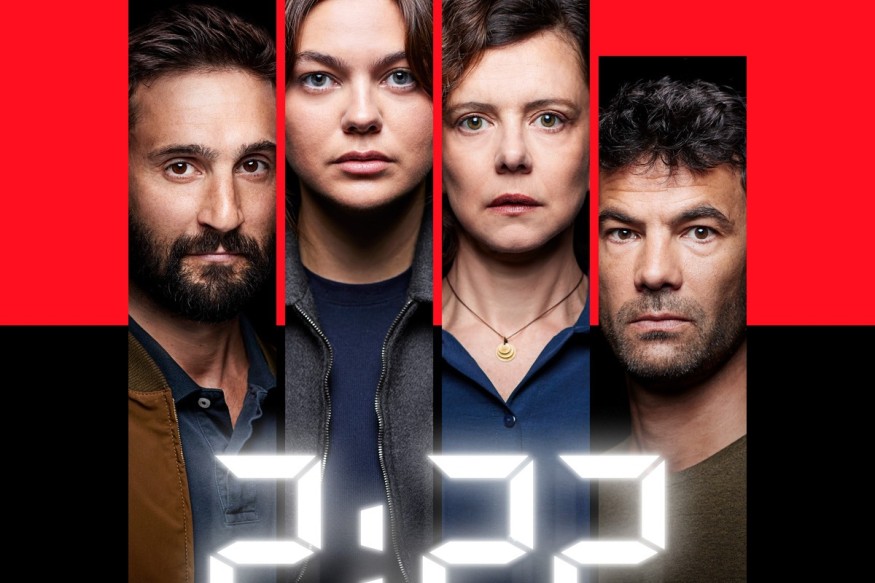 La pièce phénomène 2:22 A Ghost Story : Louane et Guillaume Labbé dans un thriller au Théâtre Fontaine à Paris